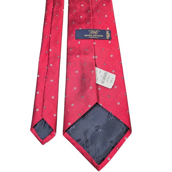 NWT Brooks Brothers 346 Men's Necktie Red‎ Geometric Flower Tie New Silk USA - Picture 3 of 6